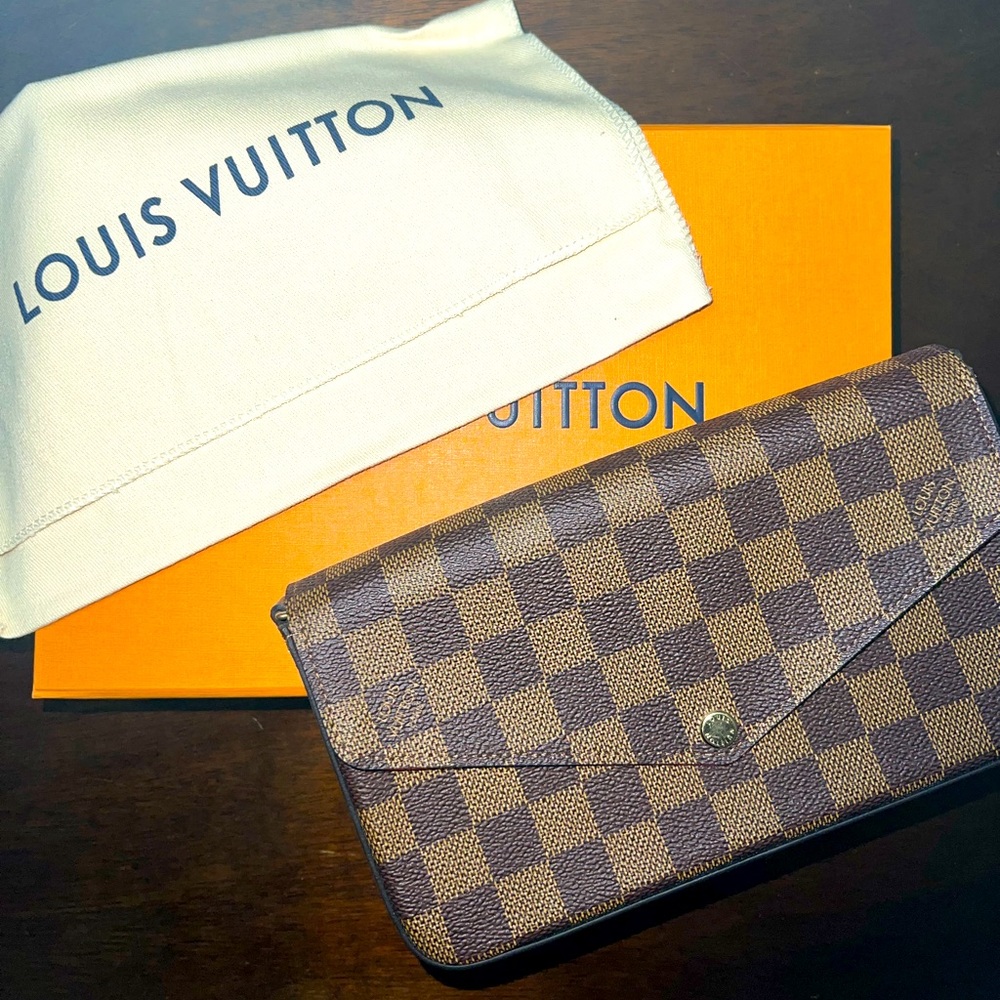 Louis Vuitton Brown Damier Ebene Crossbody Wallet Clutch